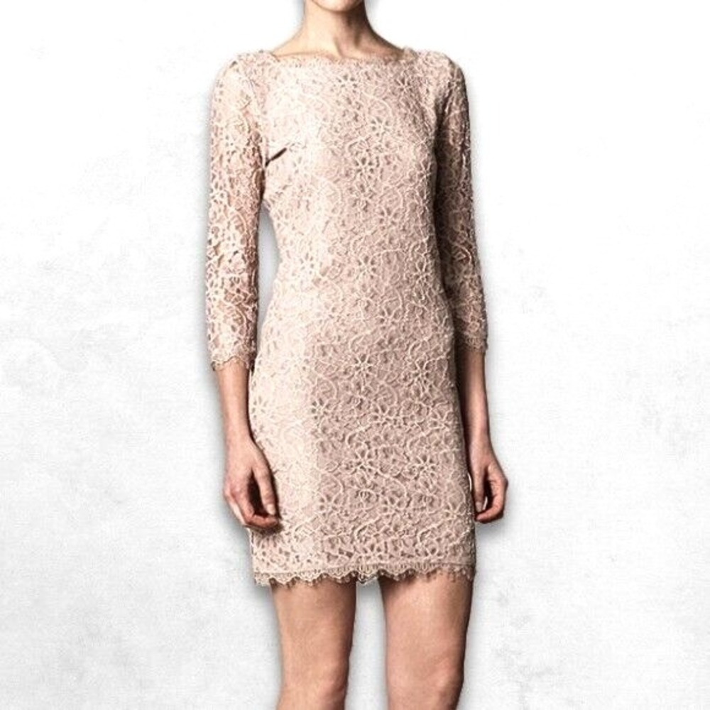 Diane von Furstenberg Dress Womens 0 Beige Lace Sheath 3/4 Sleeve Cocktail